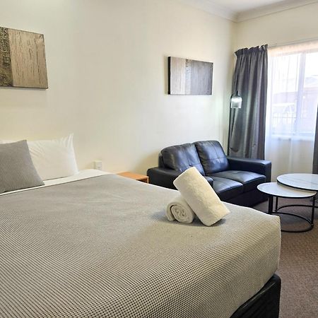 Ascot Lodge Motor Inn Kingaroy Esterno foto
