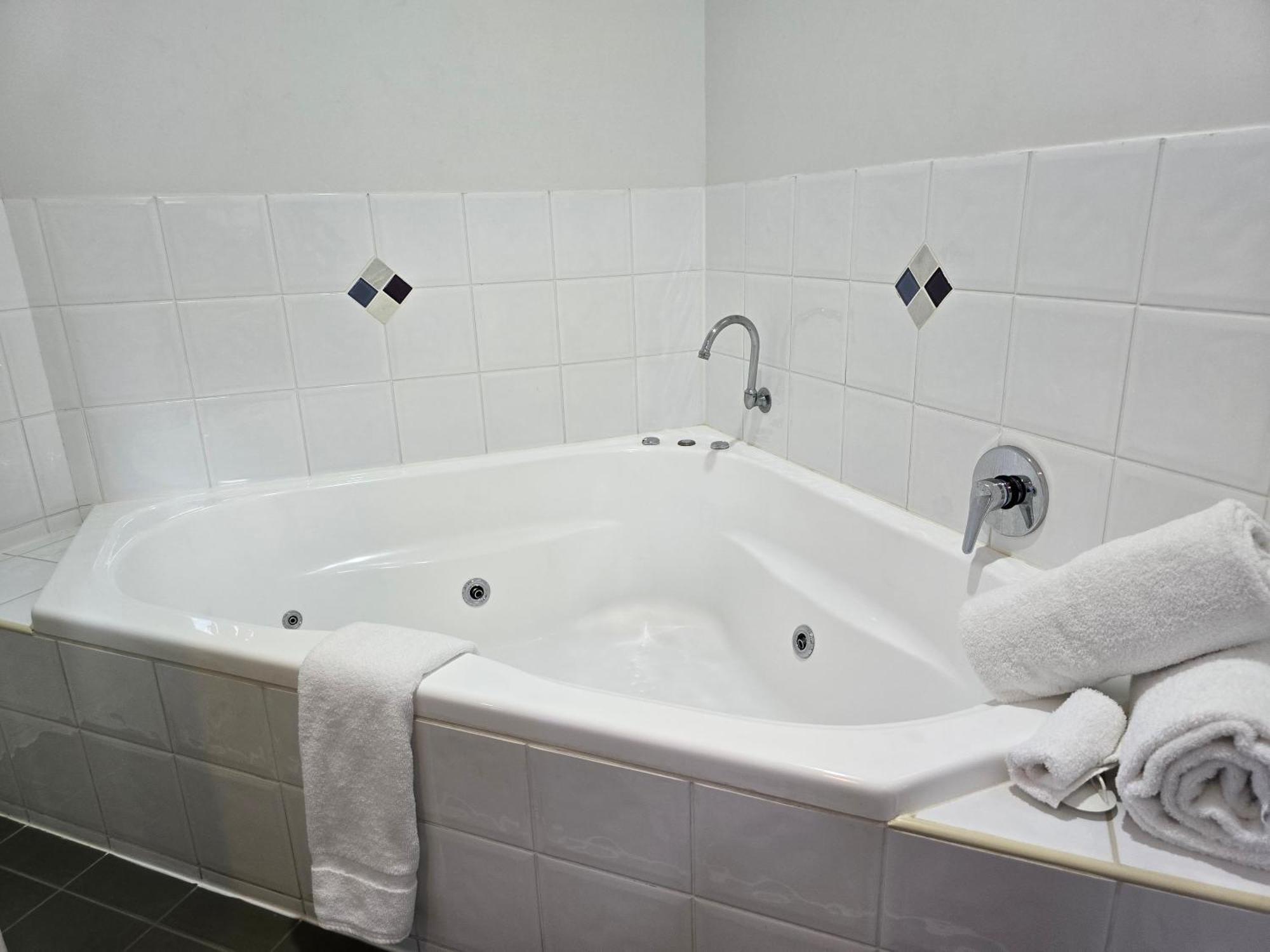 Ascot Lodge Motor Inn Kingaroy Esterno foto