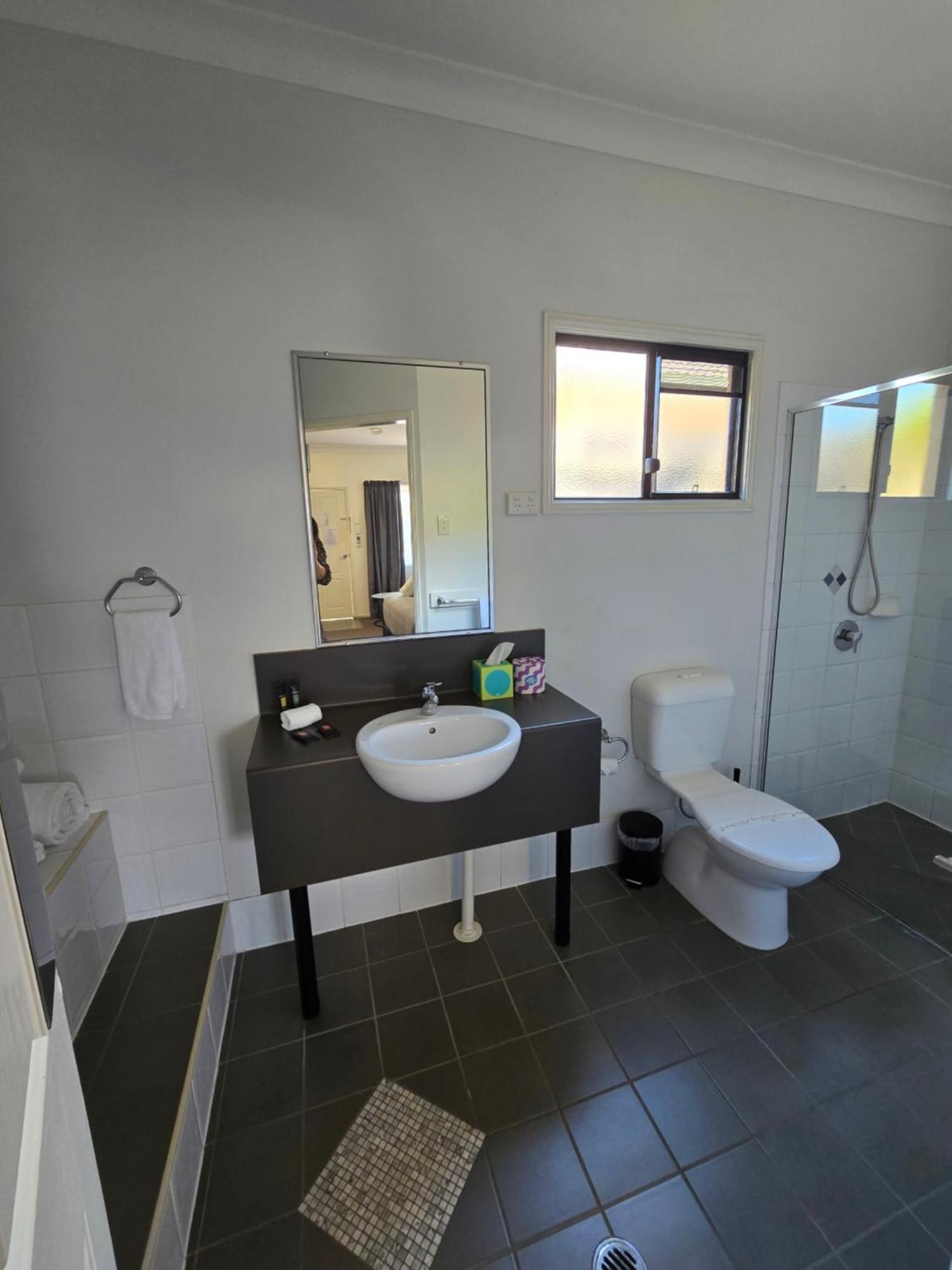Ascot Lodge Motor Inn Kingaroy Esterno foto
