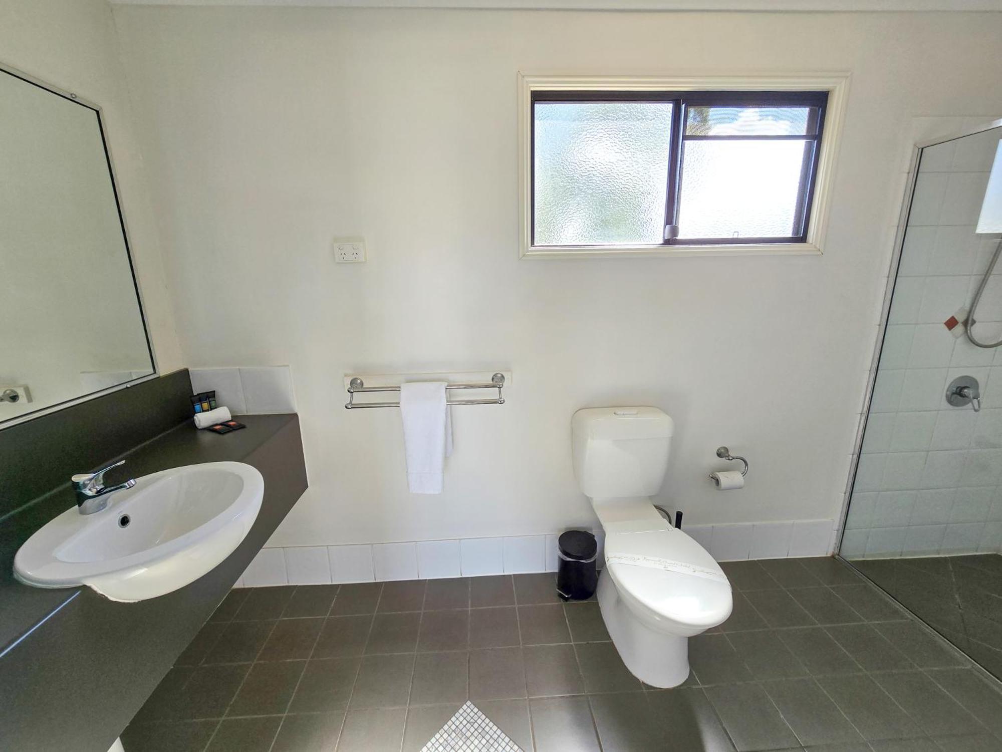 Ascot Lodge Motor Inn Kingaroy Esterno foto